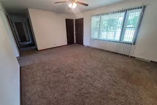 210 Brockett St, Enfield, IL 62835 - Photo 11