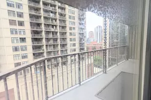 10 E Ontario St, Chicago, IL 60611 - Photo 3