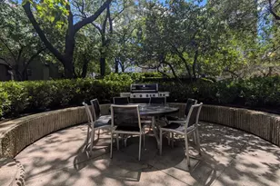 10 E Ontario St, Chicago, IL 60611 - Photo 21