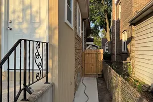 8232 S Calumet Ave, Chicago, IL 60619 - Photo 45