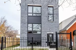 3822 W Huron St, Chicago, IL 60624 - Photo 1
