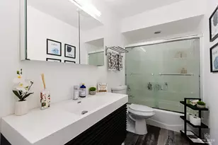 3130 Scenicwood Ln, Woodridge, IL 60517 - Photo 27