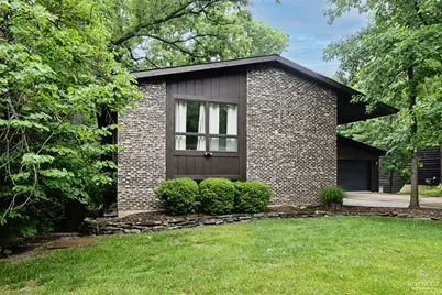 3130 Scenicwood Lane, Woodridge, IL 60517 - Photo 3