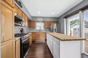 230 Plymouth Ln, Bolingbrook, IL 60440 - Photo 11