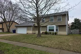 430 Gillings Dr, Gurnee, IL 60031 - Photo 3