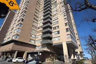 6301 N Sheridan Rd, Chicago, IL 60660 - Photo 1