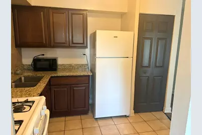 827 College Boulevard #202, Addison, IL 60101 - Photo 5