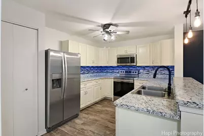 2313 Silverstone Drive #2313, Carpentersville, IL 60110 - Photo 9