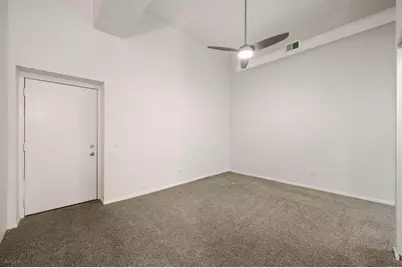 1100 W Cornelia Avenue #118, Chicago, IL 60657 - Photo 9