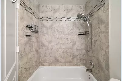 1100 W Cornelia Avenue #118, Chicago, IL 60657 - Photo 13