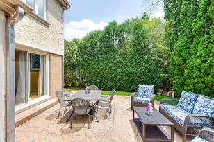 3903 Kiess Dr, Glenview, IL 60026 - Photo 59