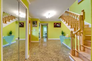 3903 Kiess Dr, Glenview, IL 60026 - Photo 7