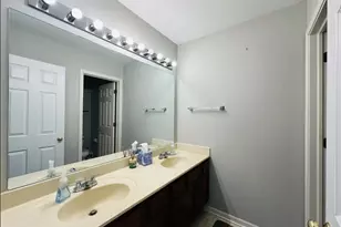 7681 Mendocino Dr, Gurnee, IL 60031 - Photo 11
