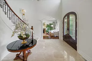 12 Carlisle Dr, Oak Brook, IL 60523 - Photo 9