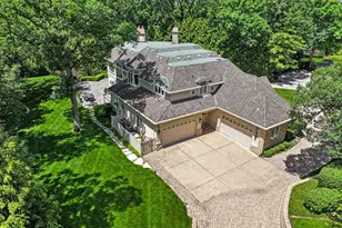 12 Carlisle Dr, Oak Brook, IL 60523 - Photo 107