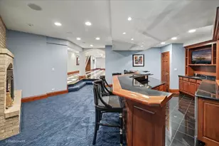 12 Carlisle Dr, Oak Brook, IL 60523 - Photo 97
