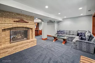 12 Carlisle Dr, Oak Brook, IL 60523 - Photo 99