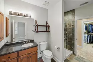 12 Carlisle Dr, Oak Brook, IL 60523 - Photo 83