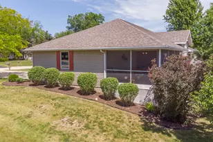 1021 Bertram Dr, Freeport, IL 61032 - Photo 31