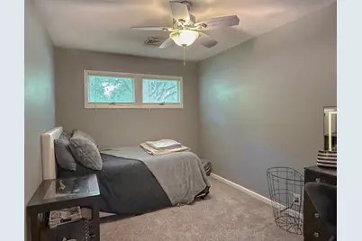 415 Parkside Drive, Sycamore, IL 60178 - Photo 9