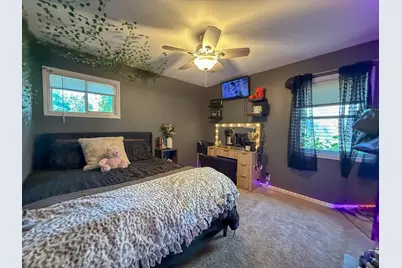 415 Parkside Drive, Sycamore, IL 60178 - Photo 11