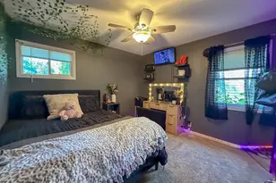 415 Parkside Dr, Sycamore, IL 60178 - Photo 11