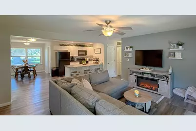415 Parkside Drive, Sycamore, IL 60178 - Photo 3
