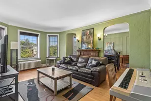 2016 5 W Greenleaf Ave, Chicago, IL 60645 - Photo 7