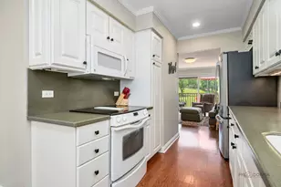 525 White Oak Ln, Lake Barrington, IL 60010 - Photo 17