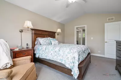 525 White Oak Lane #26525, Lake Barrington, IL 60010 - Photo 23