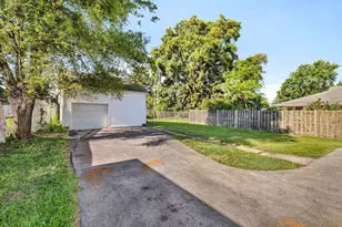 [Address not provided], Aurora, IL 60505 - Photo 27