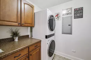 1 Itasca Pl, Itasca, IL 60143 - Photo 17