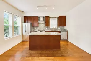 1624 W Grace St, Chicago, IL 60613 - Photo 5