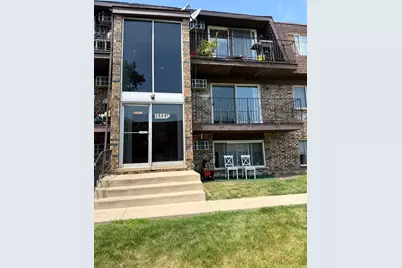 2500 Mark Thomas Lane #8A, Hanover Park, IL 60133 - Photo 1