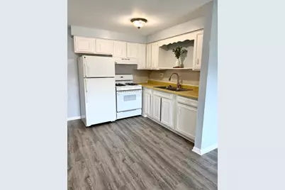 2500 Mark Thomas Lane #8A, Hanover Park, IL 60133 - Photo 3