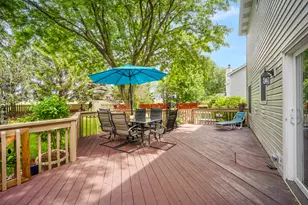368 Brookhaven Cir, Sugar Grove, IL 60554 - Photo 5