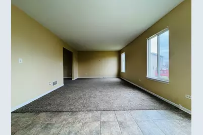 408 Clifton Lane, Bolingbrook, IL 60440 - Photo 5