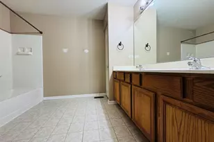 408 Clifton Ln, Bolingbrook, IL 60440 - Photo 11