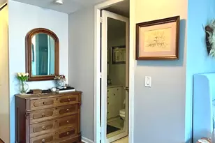 1 E Scott St, Chicago, IL 60610 - Photo 5