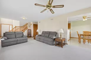17248 Arrowhead Dr, Lockport, IL 60441 - Photo 5