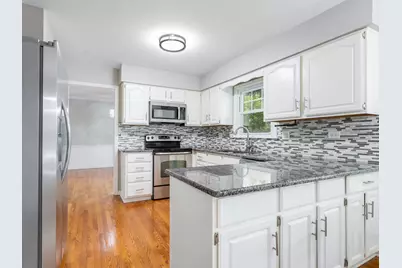 1621 Kenyon Drive, Naperville, IL 60565 - Photo 7