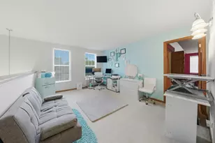 1763 Edith Ln, Aurora, IL 60504 - Photo 9