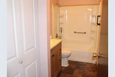312 Dixon Street, Streator, IL 61364 - Photo 11