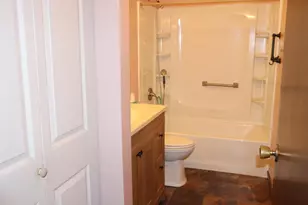 312 Dixon St, Streator, IL 61364 - Photo 11