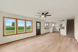 408 E South Ct St, Chatsworth, IL 60921 - Photo 7