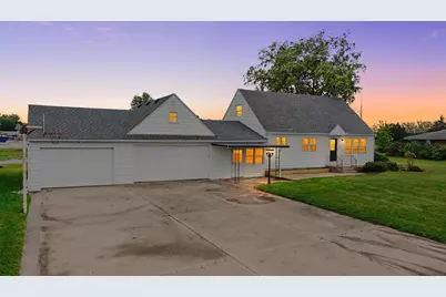 408 E South Court Street, Chatsworth, IL 60921 - Photo 1