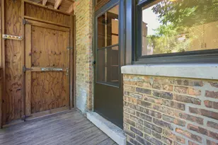 1226 E 54th St, Chicago, IL 60615 - Photo 21