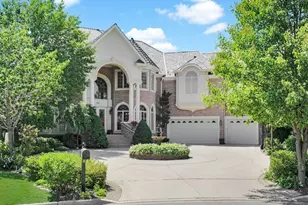 151 Palmer Cir, Vernon Hills, IL 60061 - Photo 3