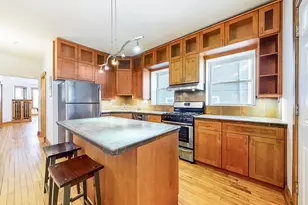 3843 W Addison St, Chicago, IL 60618 - Photo 9