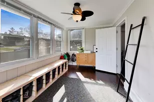 631 S Hale St, Wheaton, IL 60187 - Photo 19
